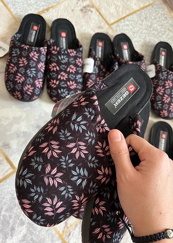 Kahverengi Bağlama Desenli Kadın Ev Terliği - Görsel 4