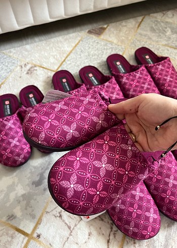 Bordo Dantelli Kadın Ev Terlikleri - Görsel 3