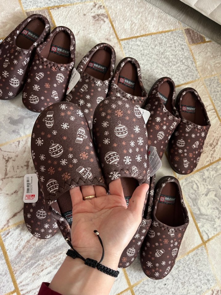 Kahverengi Nakışlı Kadın Ev Terliği - Görsel 5