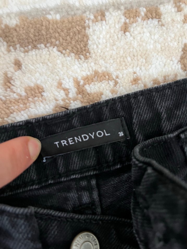 Kadın Siyah Kemerli Denim Pantolon - Görsel 3