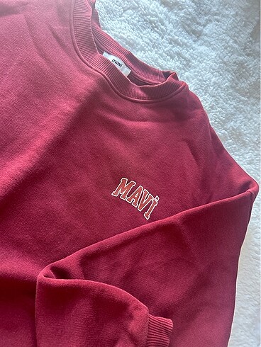 Mavi sweatshirt