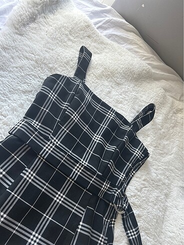 32 Beden siyah Renk H&M elbise