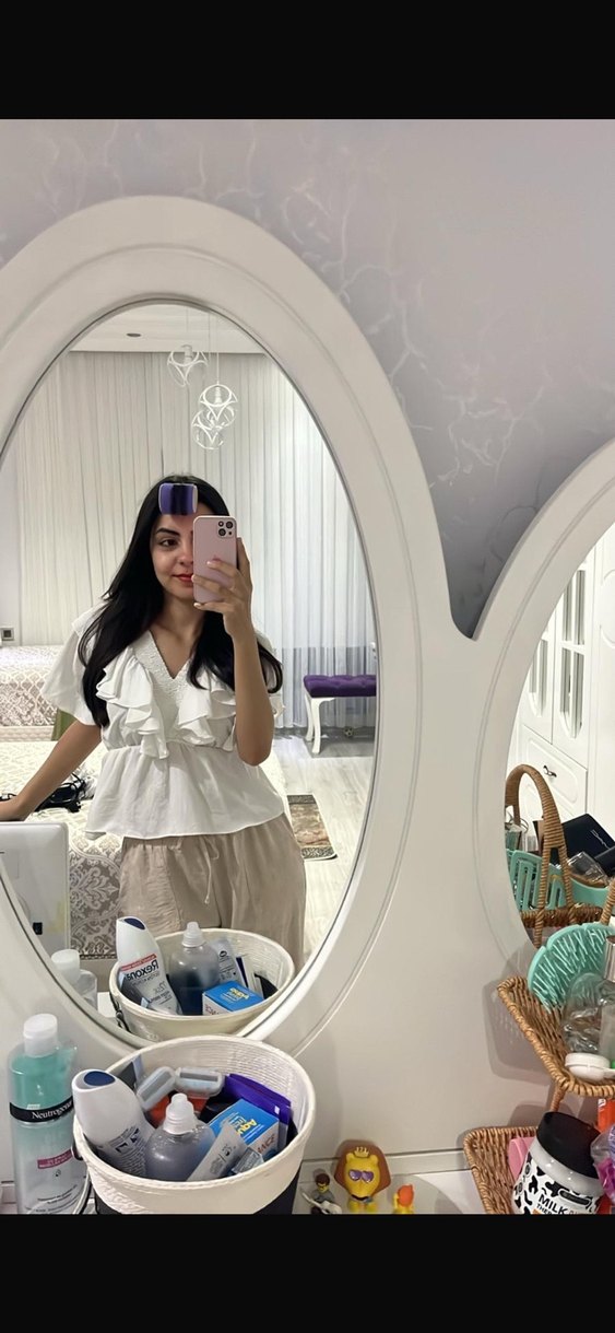 Fırfırlı Beyaz Keten V Yaka Mini Bluz - Görsel 3