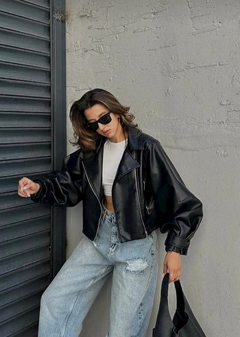 mango model siyah kısa bomber deri ceket