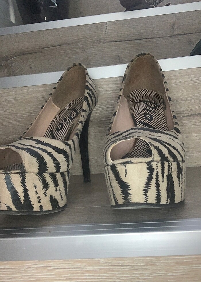 Platform topuklu ayakkabı - Görsel 2