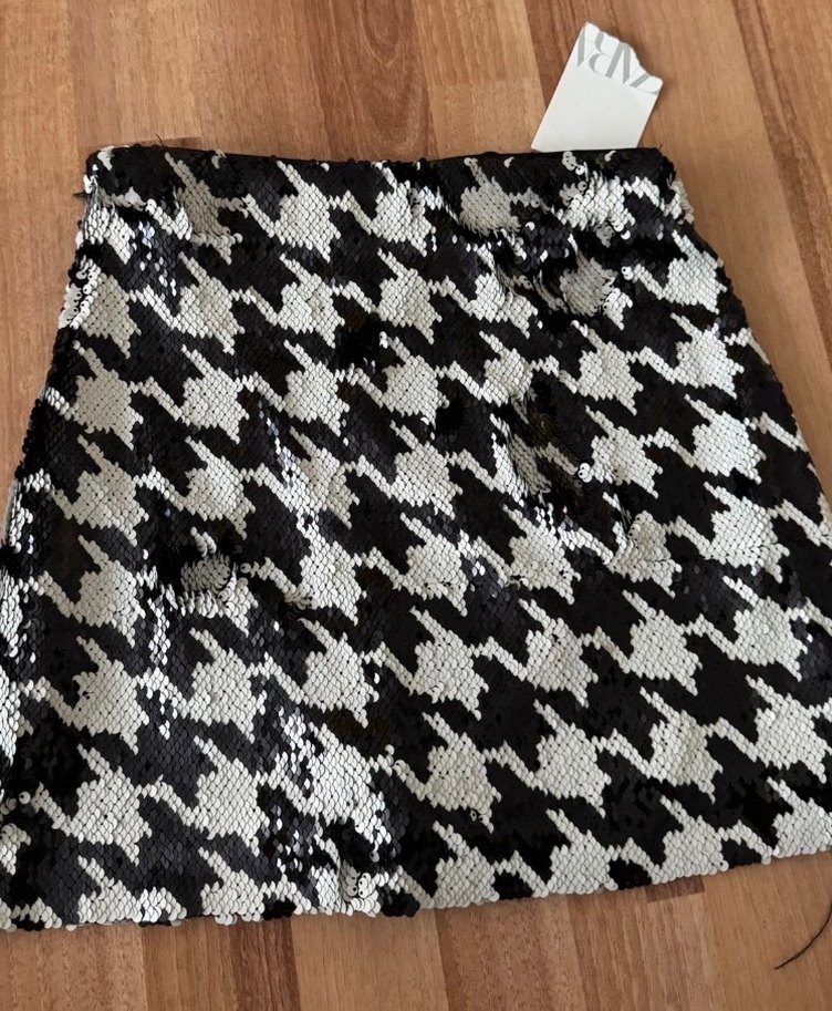 Zara payetli mini etek - Görsel 2