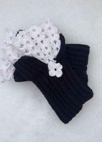 Dantel Detaylı Siyah Beyaz Örgü Eldiven - Görsel 4