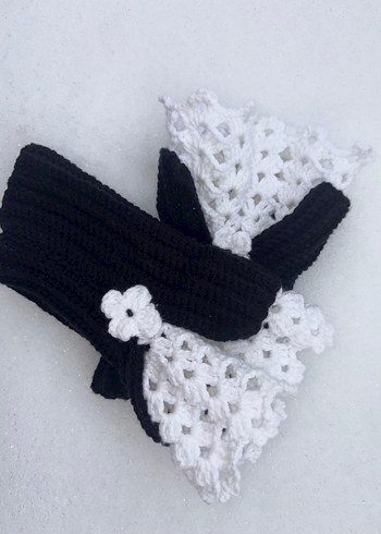 Dantel Detaylı Siyah Beyaz Örgü Eldiven - Görsel 2