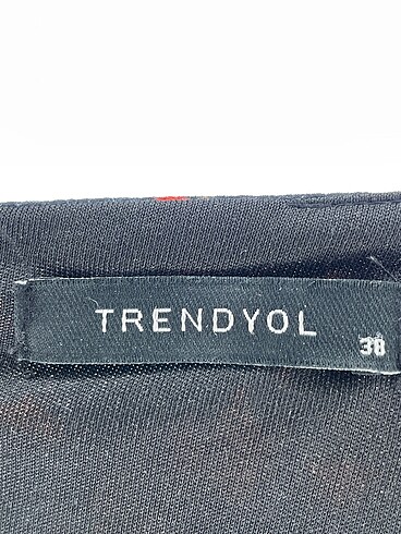 38 Beden çeşitli Renk Trendyol & Milla Kısa Elbise %70 İndirimli.