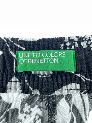 m Beden çeşitli Renk Benetton Düz Kesim %70 İndirimli.