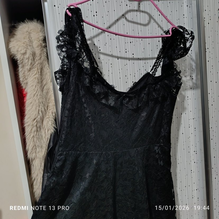 Siyah Dantel Detaylı Uzun elbise - Görsel 2