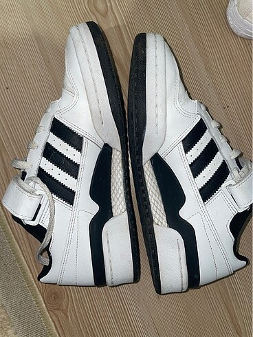 Adidas forum low 40,5