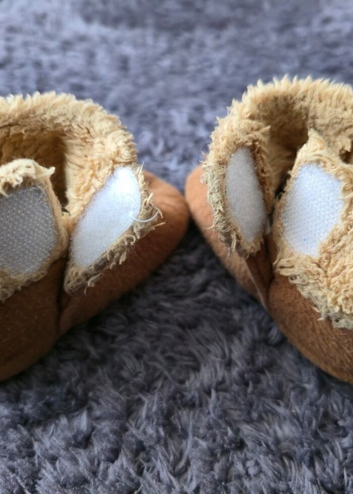 Aslan Logolu Bebek Panduf - Görsel 3