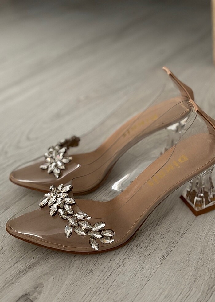 Topuklu ayakkabı - Görsel 2