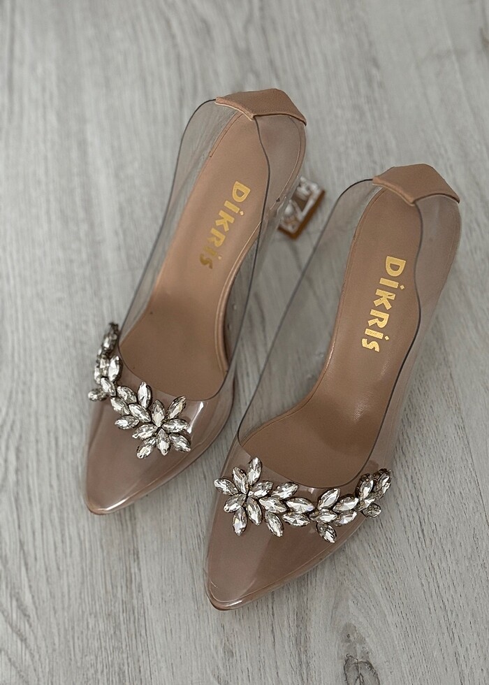 Topuklu ayakkabı - Görsel 3