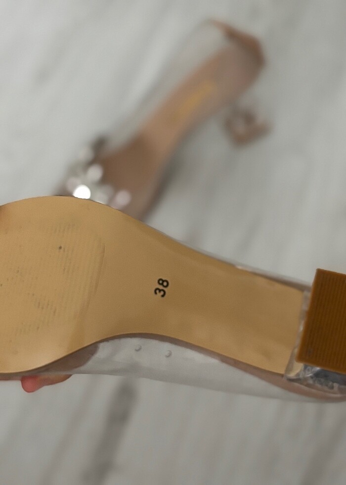 Topuklu ayakkabı - Görsel 4