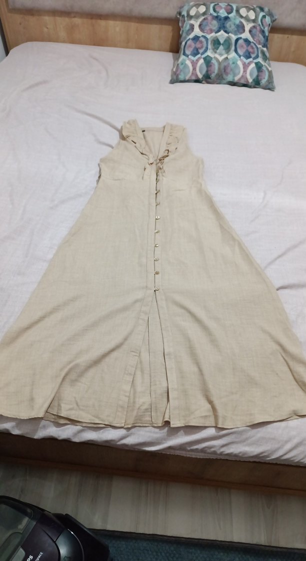 Bej Keten V Yakalı Uzun Elbise - Görsel 2