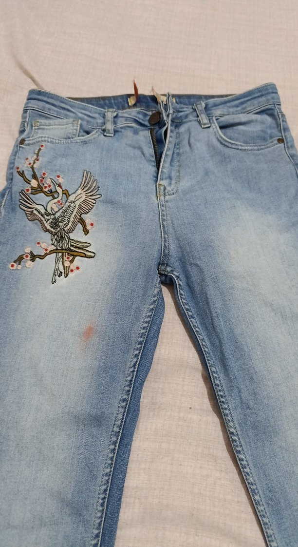 Nakışlı Düğmeli Mavi Kadın Kot Pantolon - Görsel 2