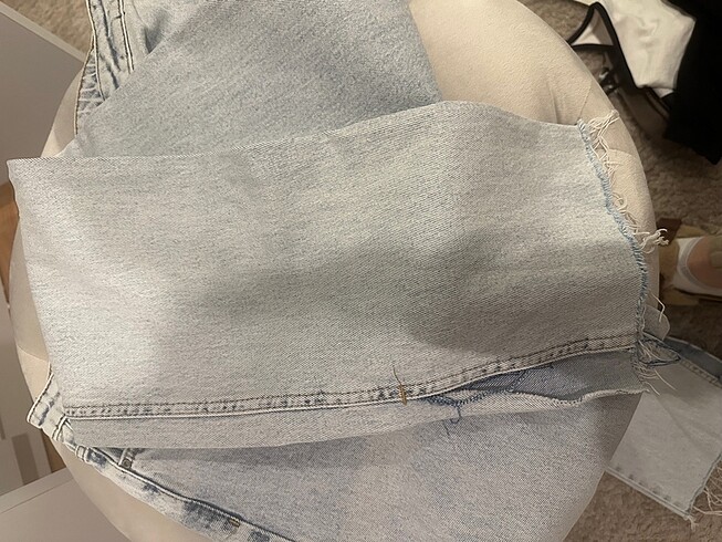 Trendyol & Milla milli yırtmaçlı jean