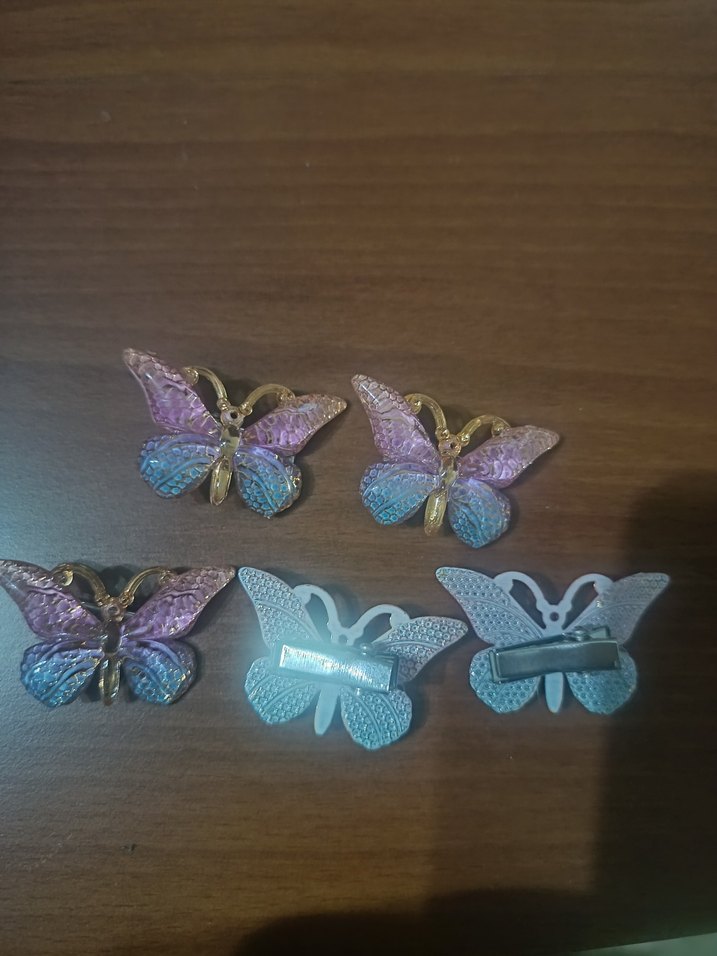 Pul İşlemeli Renkli Kelebek toka - Görsel 3