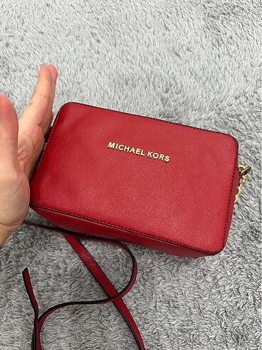 Michael Kors Kırmızı kol çantası