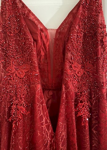 Kırmızı V Yaka Parlak kına abiyesi - Görsel 6