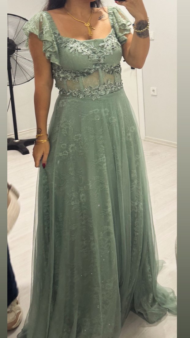 Dantel Detaylı Uzun Straplez Nişan Elbisesi - Görsel 2