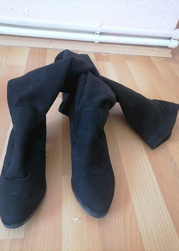 Siyah Süet Dizüstü Stiletto Bot