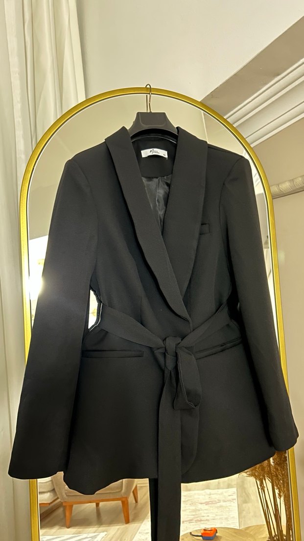 Siyah Kemerli Kadın Midi Blazer - Görsel 3