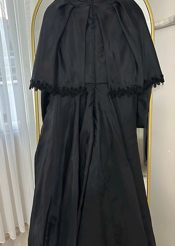 Pelerinli tasarım abiye - Görsel 6