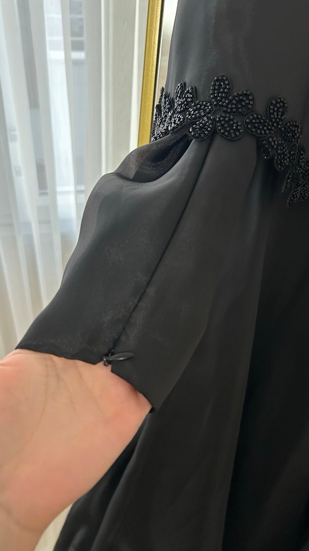 Pelerinli tasarım abiye - Görsel 4