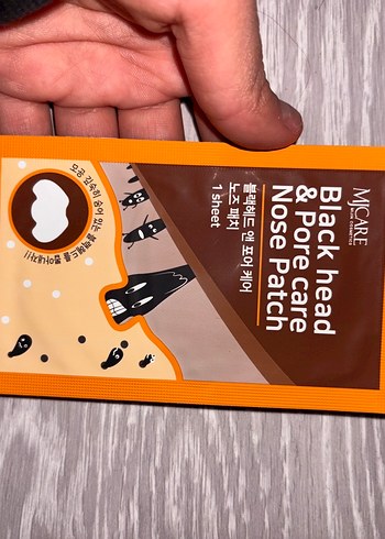 MICARE Siyah Nokta Burun Bandı 1 Adet