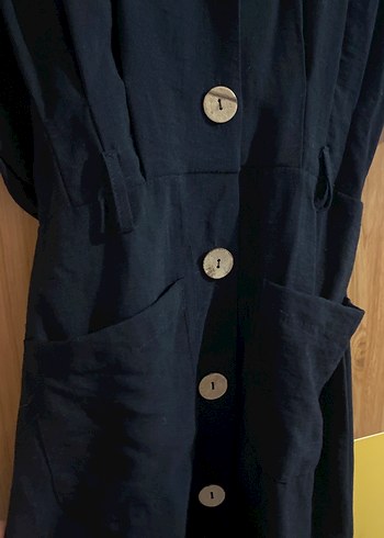 Düğmeli Siyah Midi Keten Elbise - Görsel 2