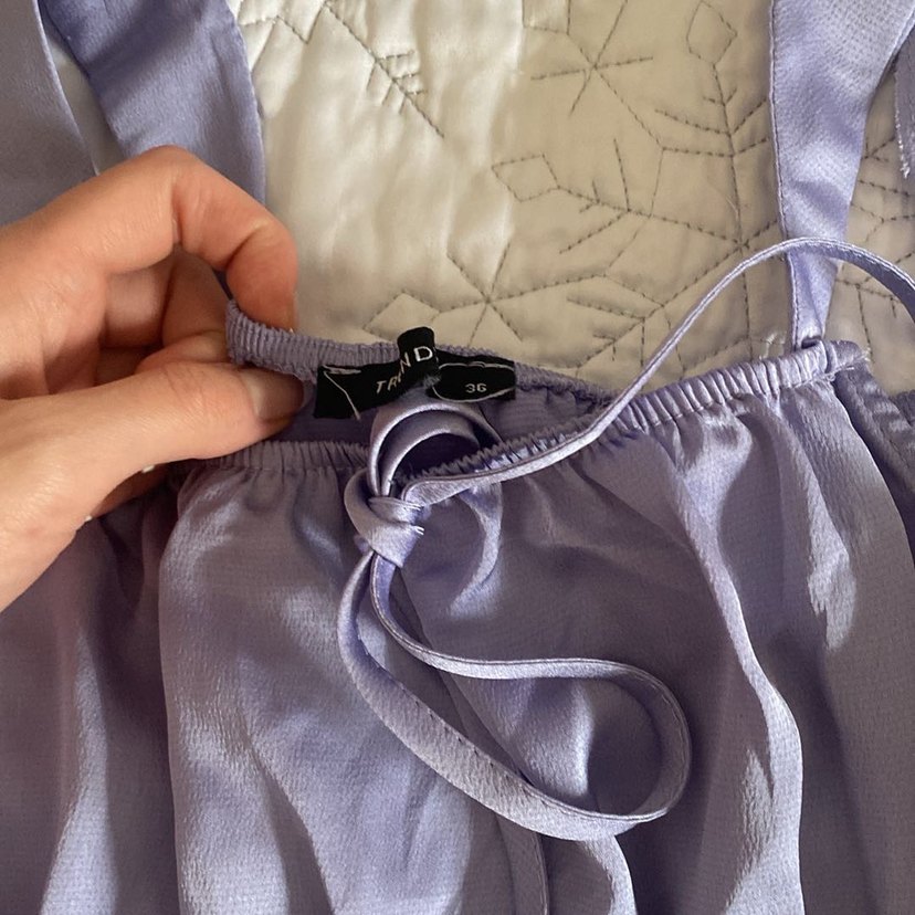 Saten kurdeleli mor bluz - Görsel 3