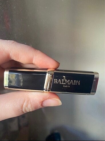 Loreal Balmain Lipstick