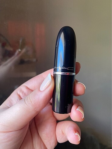 MAC Mac Lustreglass Parlak Lipstick