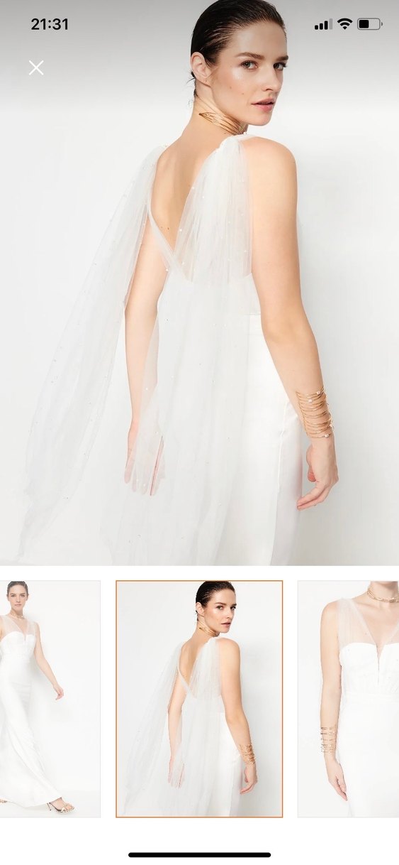 Minimalist V Yaka Beyaz Uzun Gelinlik - Görsel 3