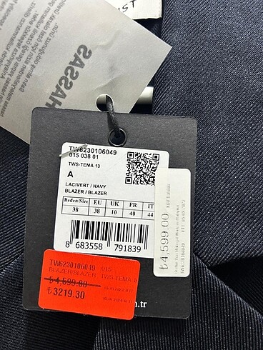 38 Beden Cok severek almısdım kılo verdıgım ıcın buyuk oluyor