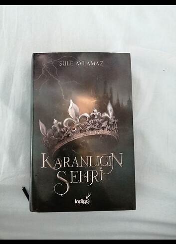 karanlığın şehri 1 ciltli