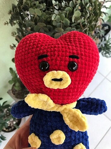 Tasarımcı BT21 Tata