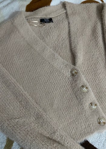 Bej Düğmeli Kadın Hırka - Görsel 2