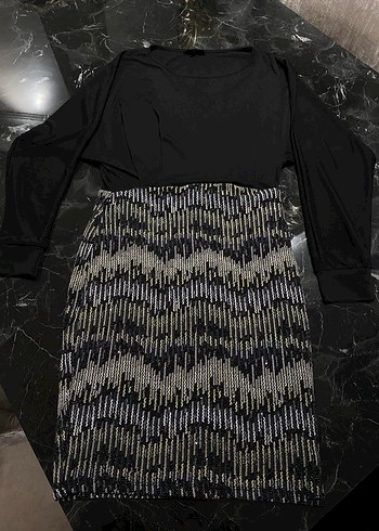 Uzun Kollu Siyah  Desenli Abiye Elbise - Görsel 2