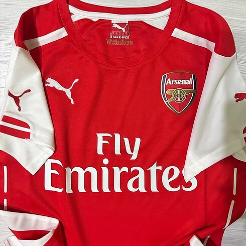 m Beden kırmızı Renk Puma Arsenal bayan forması XS M L beden bulunur