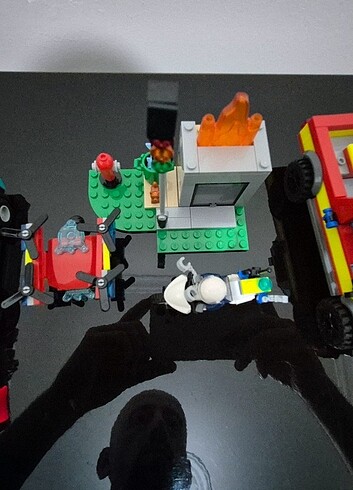 Diğer Lego City 60319 İtfaiye Kurtarma Operasyonu ve Polis Takibi Oyun