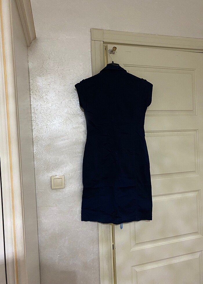 düğmeli elbise - Görsel 4