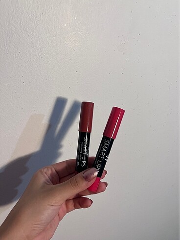Golden Rose Golden Rose Smart Lips 08 ve 11 rengi ruj