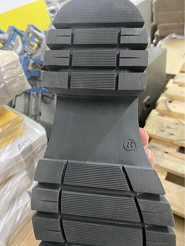37 Beden Nine west bot