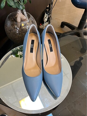 İNCİ DERİ STILETTO