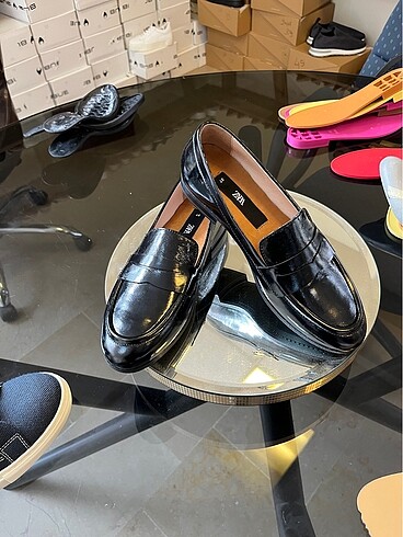 ZARA RUGAN LOAFER