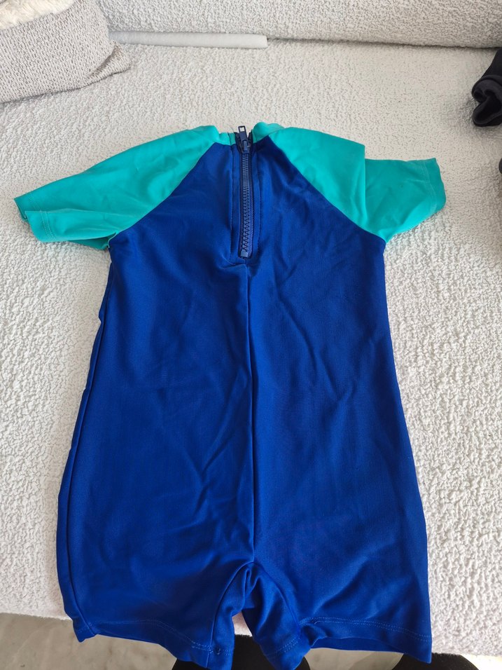 Kısa Kollu Erkek Çocuk Renkli Baskılı Mayo - Görsel 2